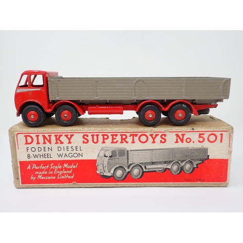 1189 - A boxed Dinky Supertoys No.501 red and grey 1st type Foden 8-wheel Wagon