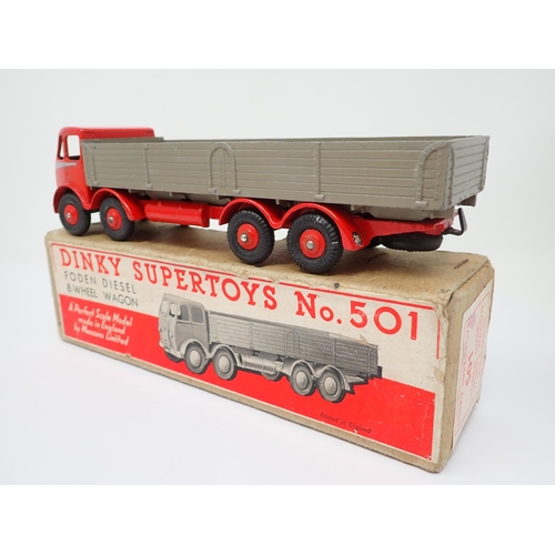 1189 - A boxed Dinky Supertoys No.501 red and grey 1st type Foden 8-wheel Wagon