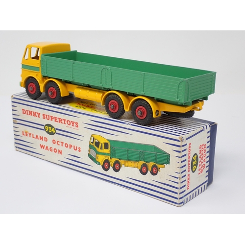 1193 - A boxed Dinky Supertoys No.934 Leyland Octopus Wagon