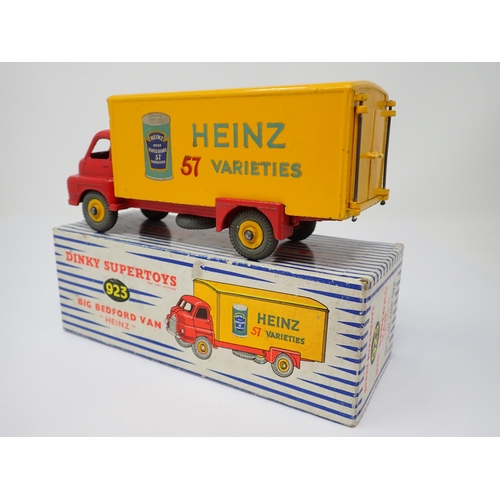 1249 - A boxed Dinky Supertoys No.923 'Heinz' Big Bedford Van