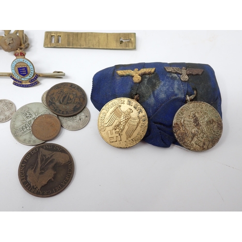 1375 - A Mary Christmas 1914 Tin, assorted British Army Badges, Bullet Cases, Ash Tray, Coins, etc.