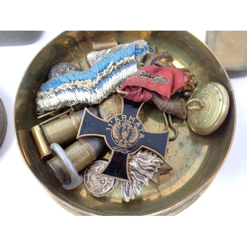 1375 - A Mary Christmas 1914 Tin, assorted British Army Badges, Bullet Cases, Ash Tray, Coins, etc.