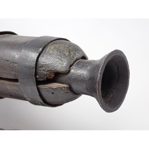 1408 - A Gamekeeper's Flintlock Poacher Trap Swivel Gun, c.1830 20in L