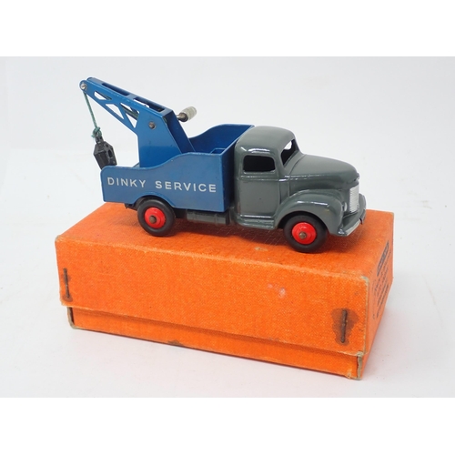 1225 - A boxed Dinky Toys No.25X blue and grey Breakdown Lorry