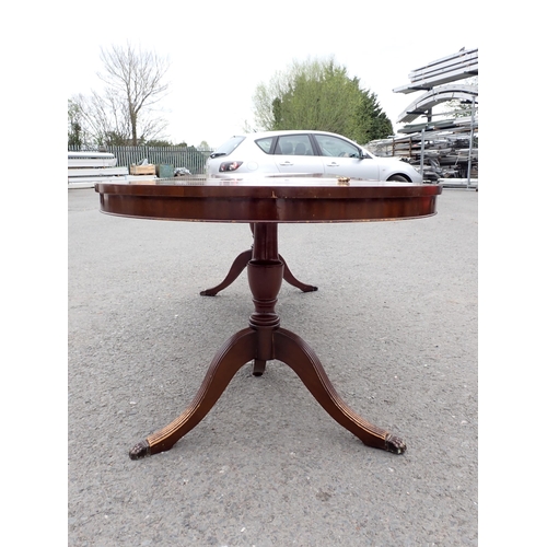 494 - A mahogany veneered twin pedestal extending Dining Table with spare leaf 8ft 5in L x 2ft 5in H, owne... 