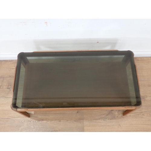 287 - A modern glass topped Coffee Table