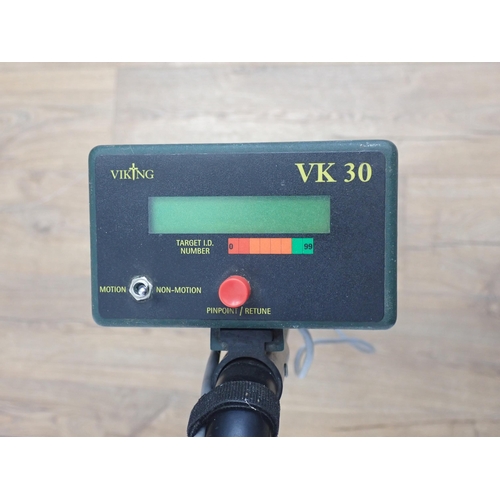 296 - A Viking VK-30 Metal Detector