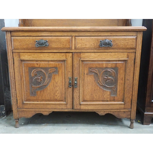 628 - An Arts and Crafts oak mirror back Sideboard fitted two drawers and pair of carved cupboard doors 6f... 