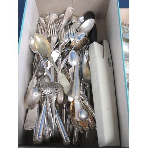 138 - Sundry plated Cutlery