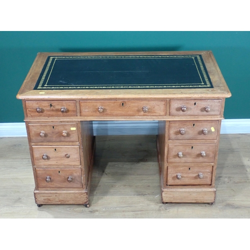 352 - A Victorian mahogany veneered Pedestal Desk fitted nine drawers 3ft 5in W x 2ft 5in H