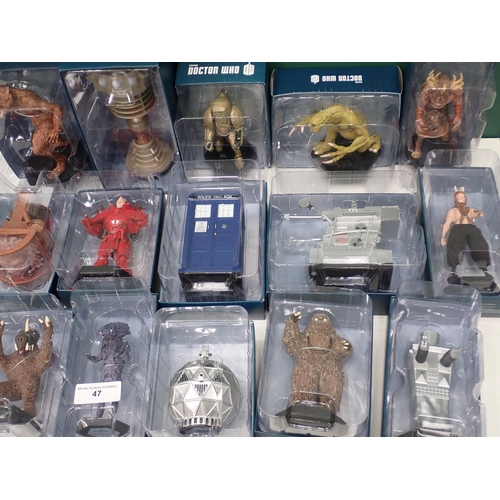 47 - Sixteen boxed Doctor Who Collector's Models including Drathro, Aggedor, Biomechanoid, etc.