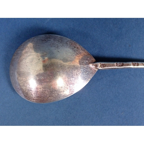 249 - A Charles I silver seal top Spoon with pear shape bowl, London 1637, maker: Benjamin Yates, 5¾ in