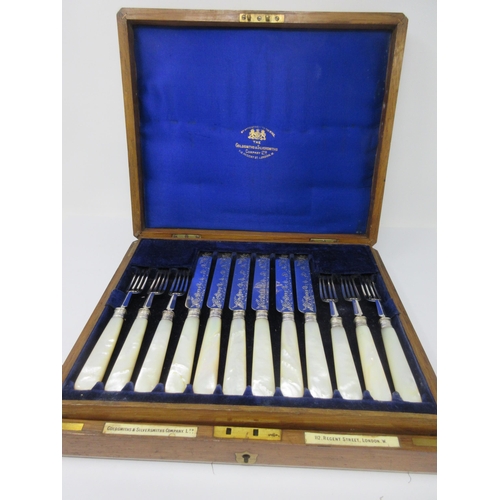 250 - Six Edward VII Dessert Knives and Forks with engraved blades, mother of pearl hafts, London 1901, in... 