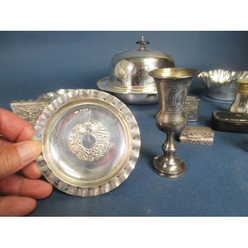 104 - An Edward VII silver circular Trinket Dish, Birmingham 1902, a small silver Goblet, London 1905, pla... 