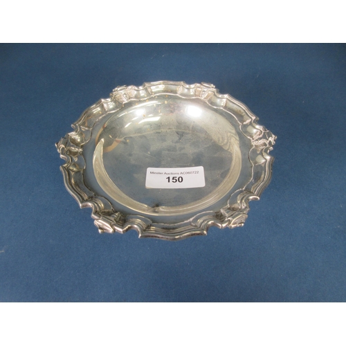 150 - A George V silver small Tazza with shaped rim on pedestal base, birmingham 1928, 240gms