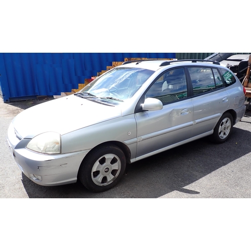 601 - A Kia Rio silver Estate Car LE+, 2005, 100,000 miles, 1343cc, petrol, MOT 31/10/22, Sold as seen