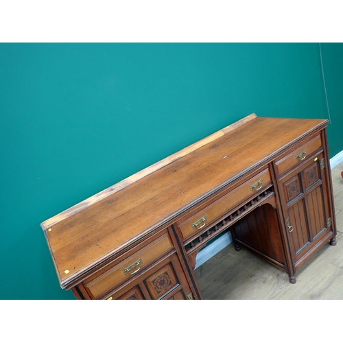 658 - An Edwardian mahogany Sideboard fitted drawers and cupboards, 5ft 6in W