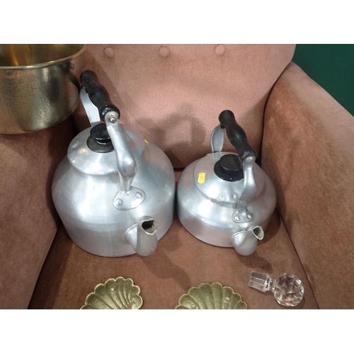 781 - Two stove Kettles, a Jam Pan and two scallop shaped Dishes