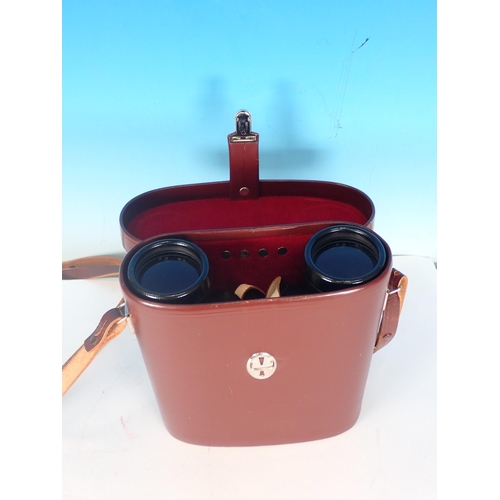 223 - A pair of Carl Zeiss Binoculars, 10x50, in leather case