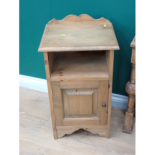 298 - An oak Hallstand with hinged box seat, 2ft 4in W, an oak framed Mirror formerly sideboard back, a Po... 