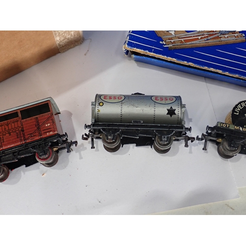 528 - A Hornby Dublo part Train Set including track, locomotive, carriages etc