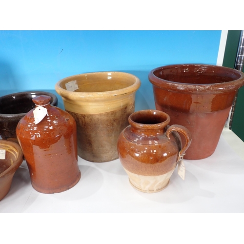 632 - A box of Mixing Bowls, Pots and a Jug