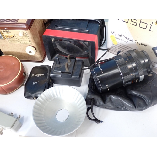 662 - A box of Cameras including Ilford, Praktika, Paxina, a boxed Minette Eva-Vision Slide Projector and ... 