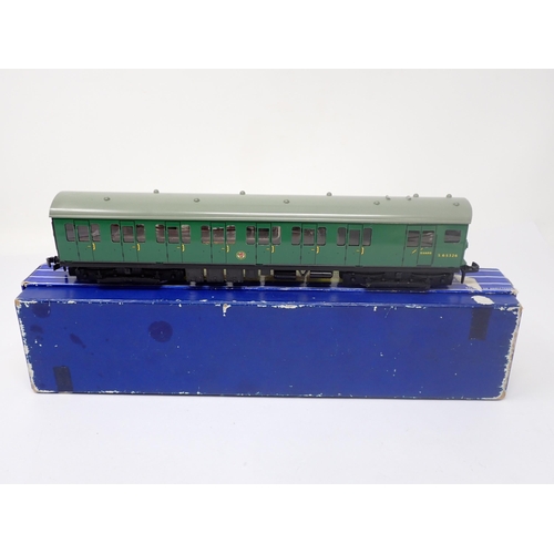 1007 - A boxed Hornby-Dublo No.3250 EMU. Model in mint condition, shows no sign of use to wheels or pick-up... 