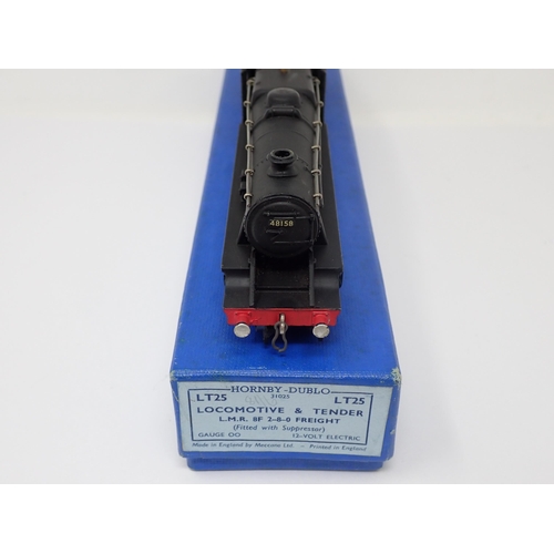 1024 - A rare boxed Hornby-Dublo LT25 2-8-0 8F Locomotive and Tender, unused and mint. The scarcity lies in... 