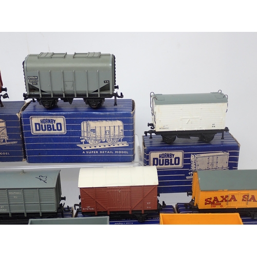 1032 - Fifteen boxed Hornby Dublo SD6 Wagons as per photos. Excellent to mint, some have not been run. Boxe... 