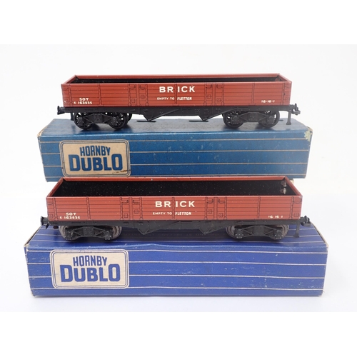 1033 - A boxed Hornby-Dublo B.R. Brick Truck, unused condition and another boxed Brick Truck. Both the mode... 