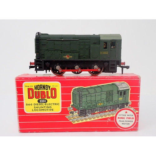 1034 - A boxed Hornby-Dublo No.2231 0-6-0 Diesel Shunter, mint condition. Model appears unused, box in exce... 