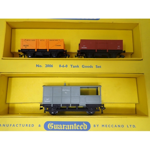 1058 - A boxed Hornby-Dublo No.2006 0-6-0 Tank Goods Set. Locomotive and wagons in mint condition showing n... 