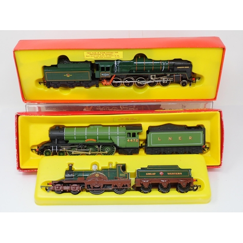 1065 - A boxed Triang/Hornby 00 gauge No.R354 'Lord of the Isles', boxed R855 'Flying Scotsman' and boxed R... 