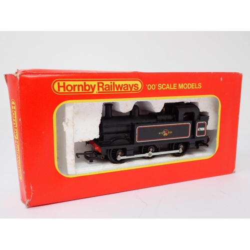 1067 - A boxed Hornby 00 gauge R550 2-10-0 Locomotive, a boxed R350 4-4-0 L1 SR Locomotive and a boxed R052... 