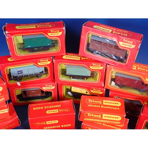 1068 - Seventeen boxed Triang/Hornby 00 gauge Wagons including R738 Continental Ferry Van, three unboxed Wa... 