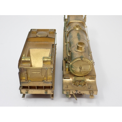 1090 - A boxed Fulgurex No.190 4-6-0 King Class unpainted Locomotive. Brass has surface marked with age. Bo... 