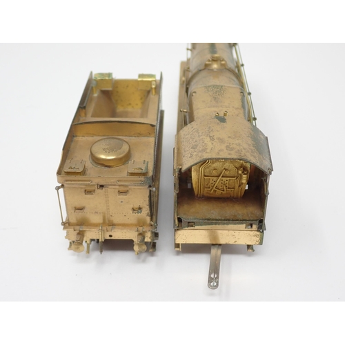 1090 - A boxed Fulgurex No.190 4-6-0 King Class unpainted Locomotive. Brass has surface marked with age. Bo... 