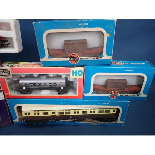 1144 - Three boxed Graham Farish 00 gauge G.W.R. Coaches,  an Airfix Auto-Coach and eight Lima, Dapol and A... 