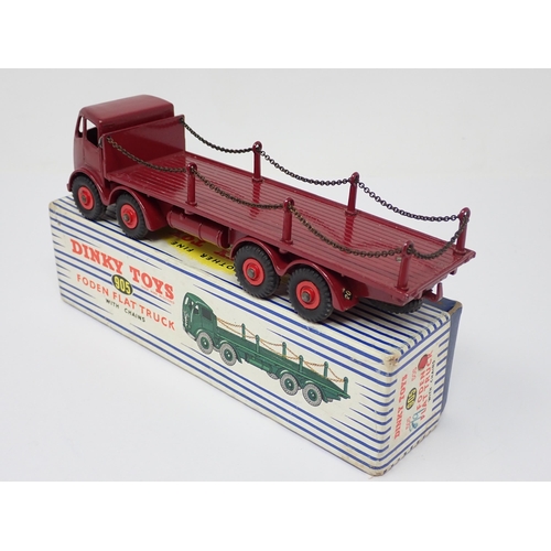 1164 - A boxed Dinky Toys No.905 maroon Foden chain side Flat Truck