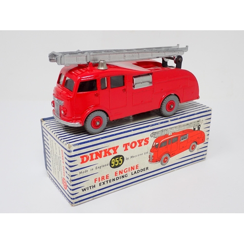 1170 - A boxed Dinky Toys No.955 Fire Engine