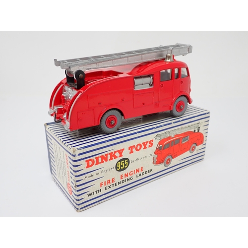 1170 - A boxed Dinky Toys No.955 Fire Engine