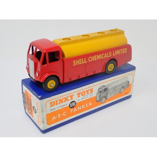 1176 - A boxed Dinky Toys No.591 A.E.C. Shell Chemicals Tanker