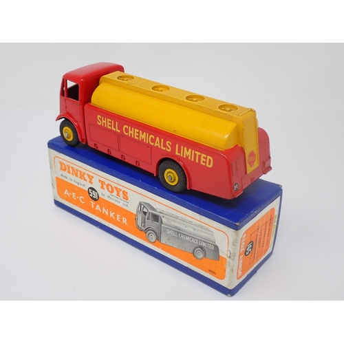 1176 - A boxed Dinky Toys No.591 A.E.C. Shell Chemicals Tanker