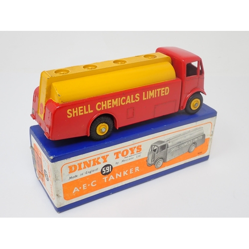 1176 - A boxed Dinky Toys No.591 A.E.C. Shell Chemicals Tanker