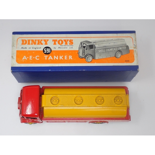 1176 - A boxed Dinky Toys No.591 A.E.C. Shell Chemicals Tanker