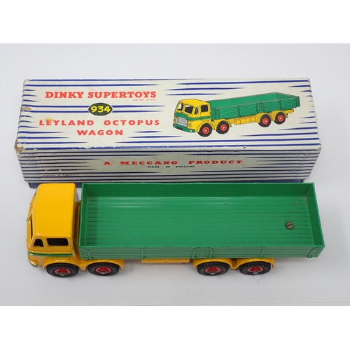 1183 - A boxed Dinky Supertoys No.934 Leyland Octopus Wagon