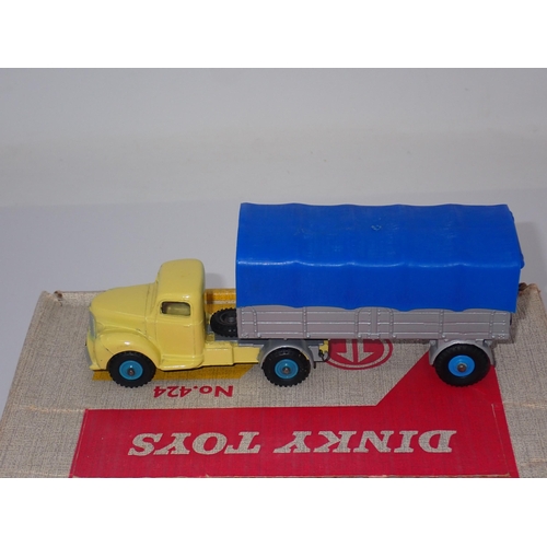 1207 - A boxed Dinky Toys No.424 Commer Convertible Articulated Truck