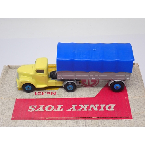 1207 - A boxed Dinky Toys No.424 Commer Convertible Articulated Truck