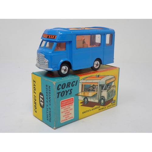 1212 - A boxed Corgi Toys No.471 Smiths-Karrier Mobile Canteen